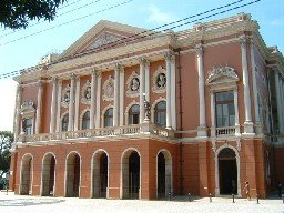 Teatro da Paz: uma das muitas atrações turísticas de Belém do Pará - Clique na foto para mais informações sobre Belém do Pará